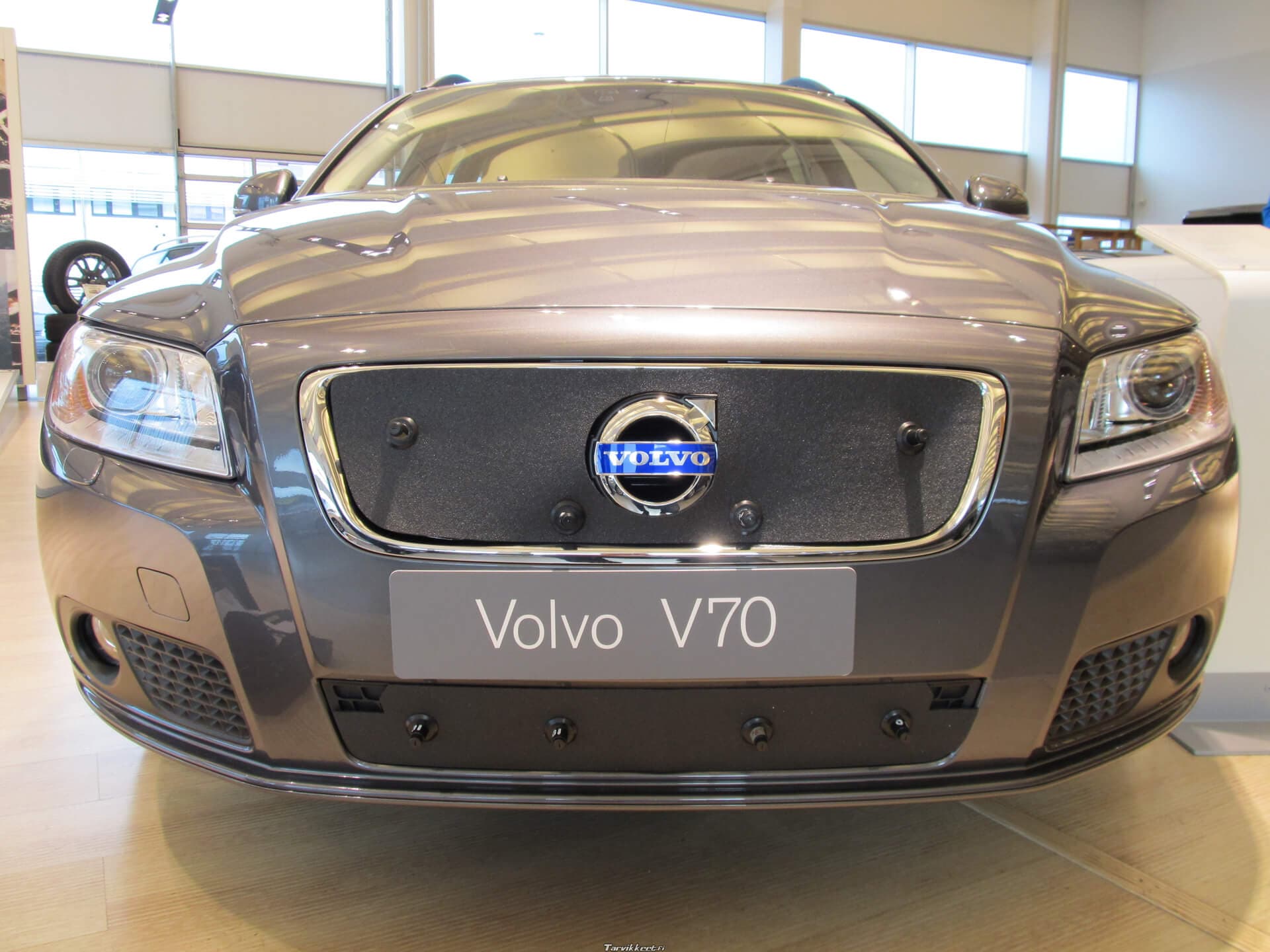 Maskisuoja Volvo V70, täysin avoin (2010-2013), Tammer-Suoja – Tammers