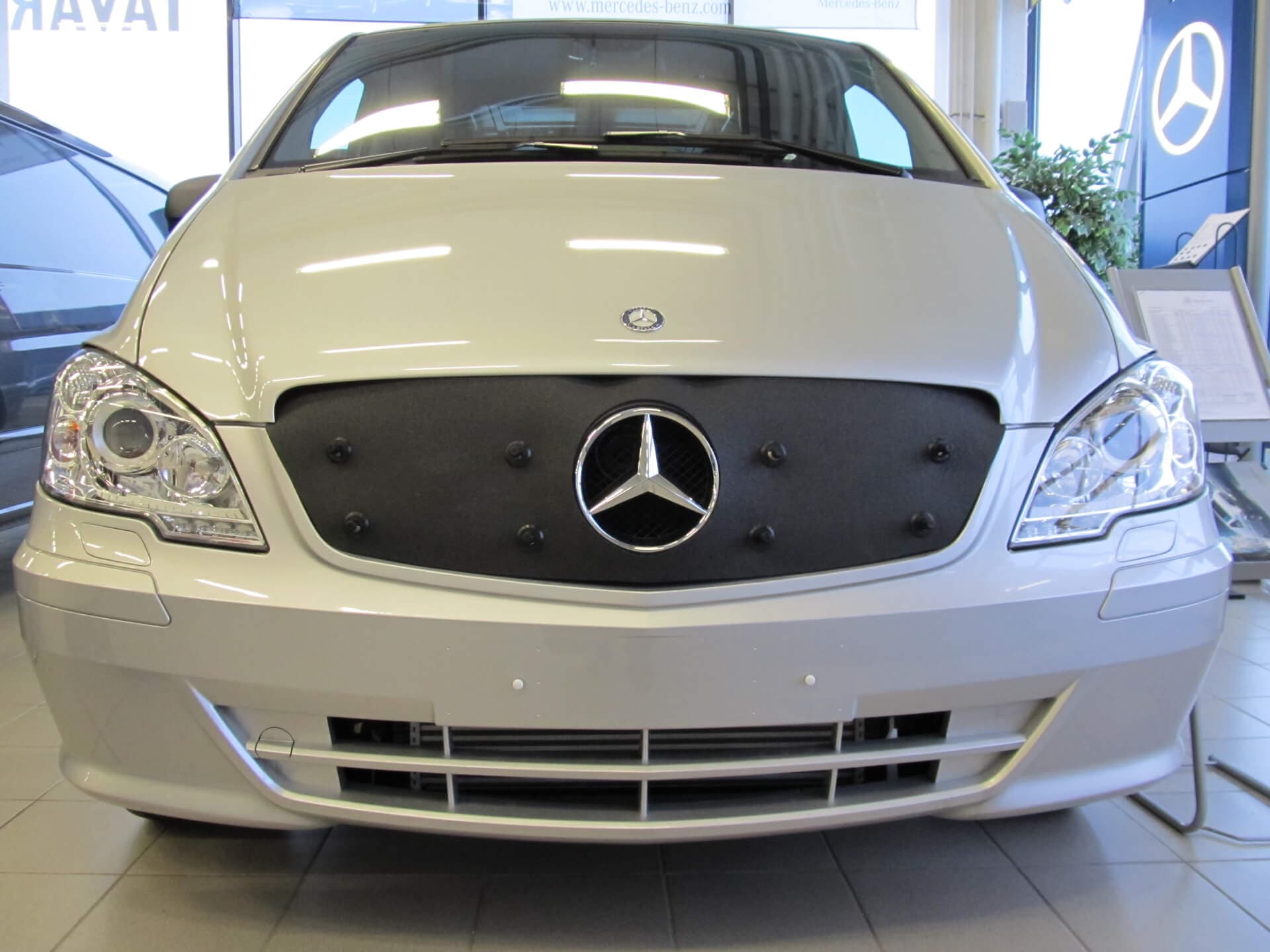 Maskisuoja Mercedes-Benz Vito (2010-2014), Tammer-Suoja – Tammers