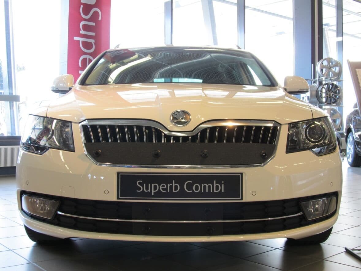 Maskisuoja Skoda Superb Greenline (2013-2015), Tammer-Suoja – Tammers