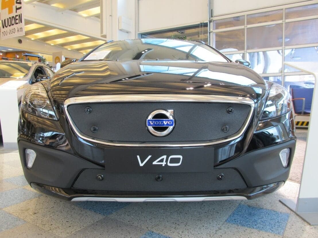 Maskisuoja Volvo V40 Cross country (2014-2016), Tammer-Suoja – Tammers
