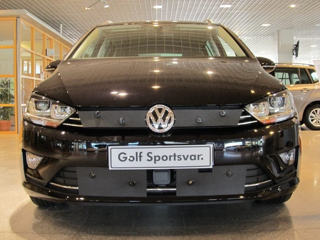 Maskisuoja Volkswagen Golf Sportsvan (2014-2017), Tammer-Suoja – Tammers