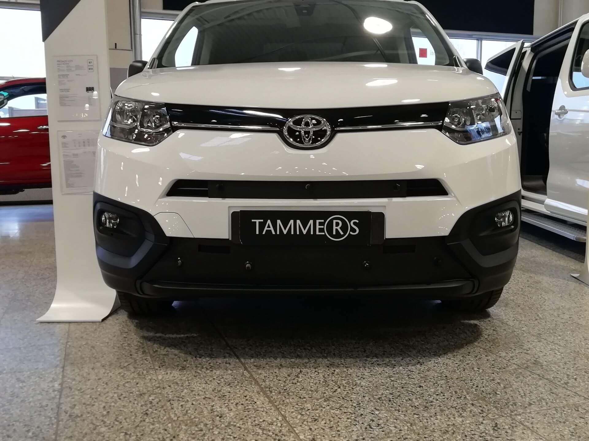 Maskisuoja Toyota Proace (2020-2023), Tammer-Suoja – Tammers