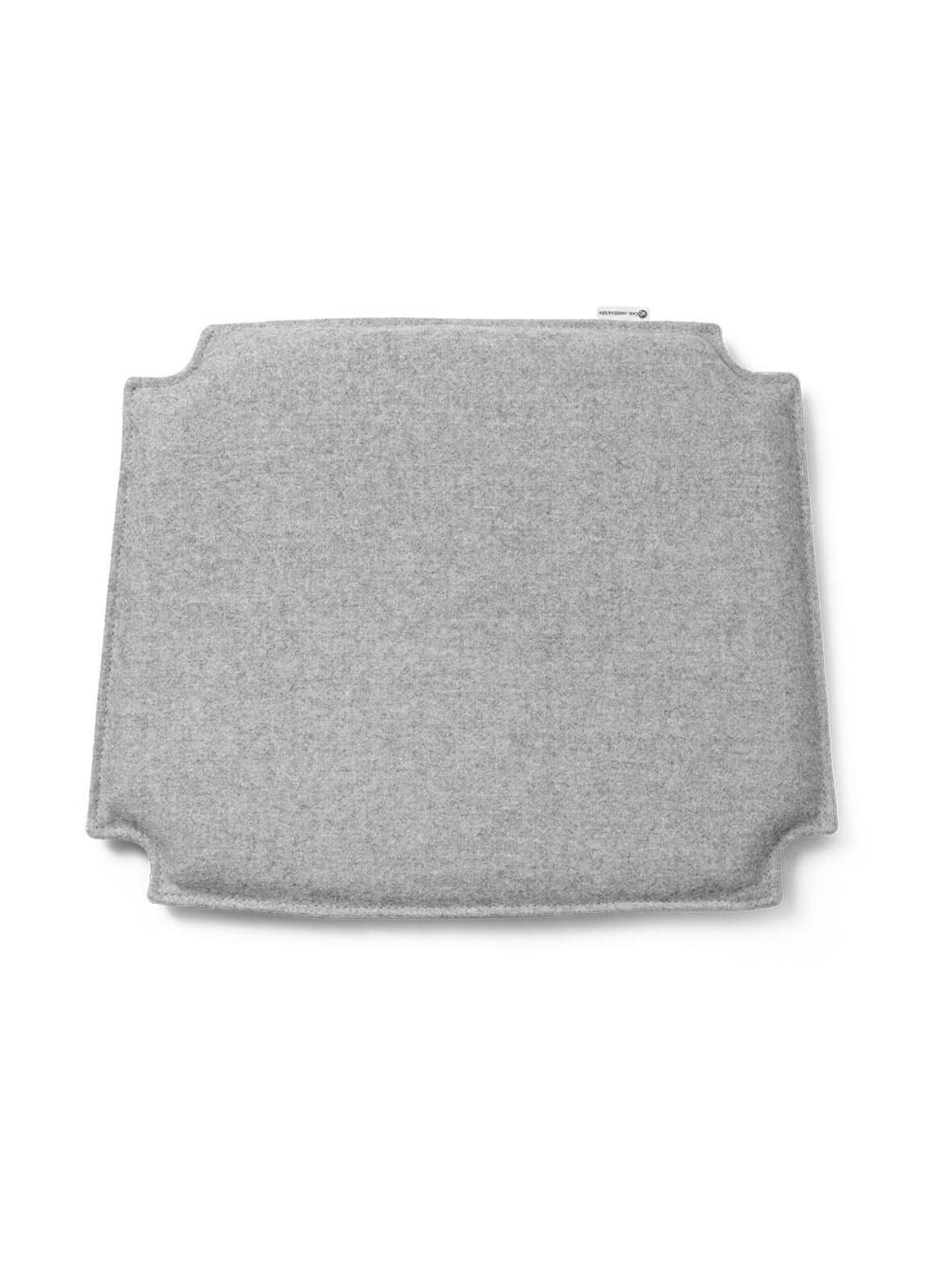 Ch24-tuolin istuintyyny focus melange -kangas 60310 vaaleanharmaa – Carl Hansen & Son