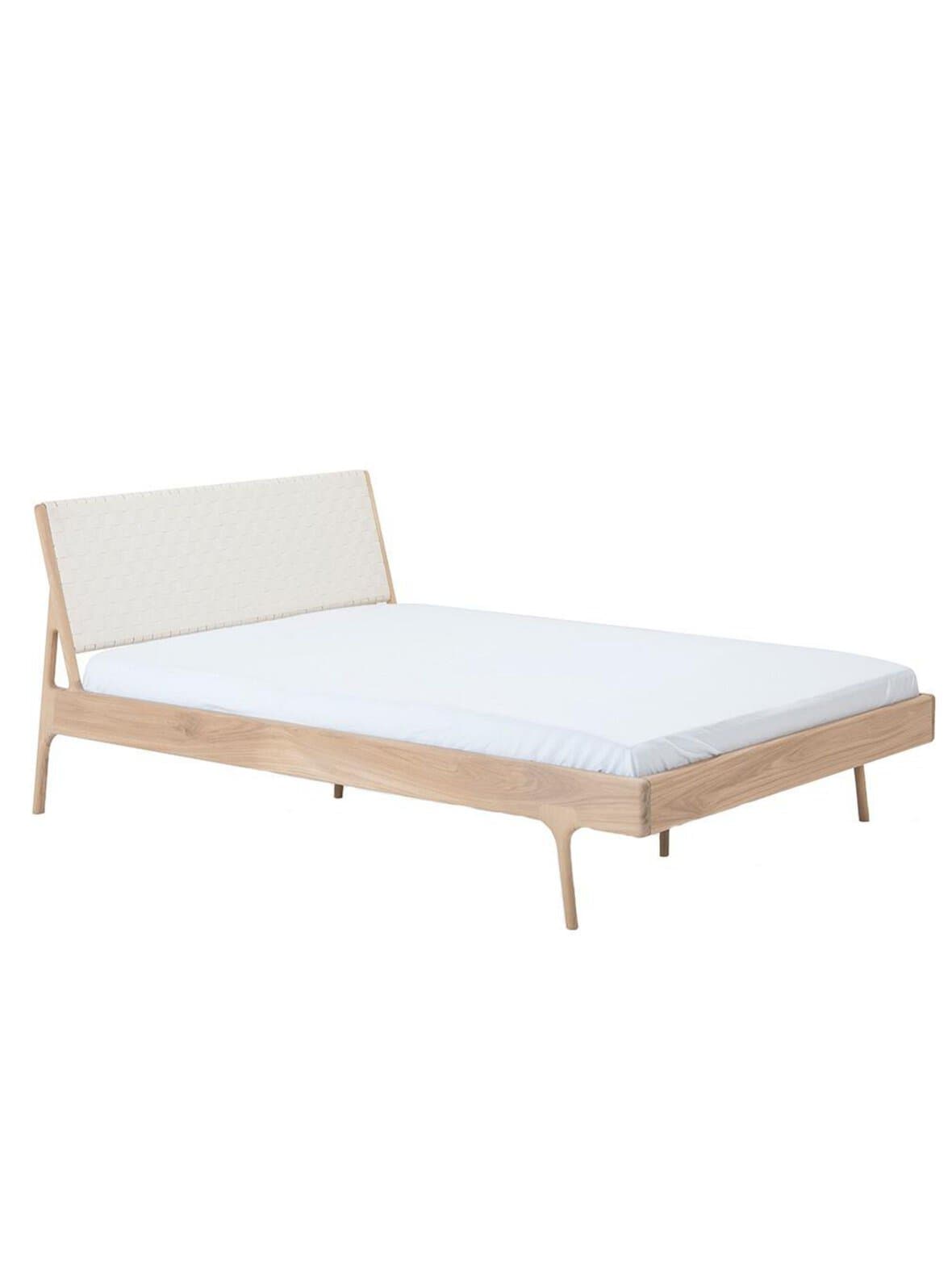 Fawn-sänkyrunko tammi/valkoinen 180 x 200 cm – Gazzda