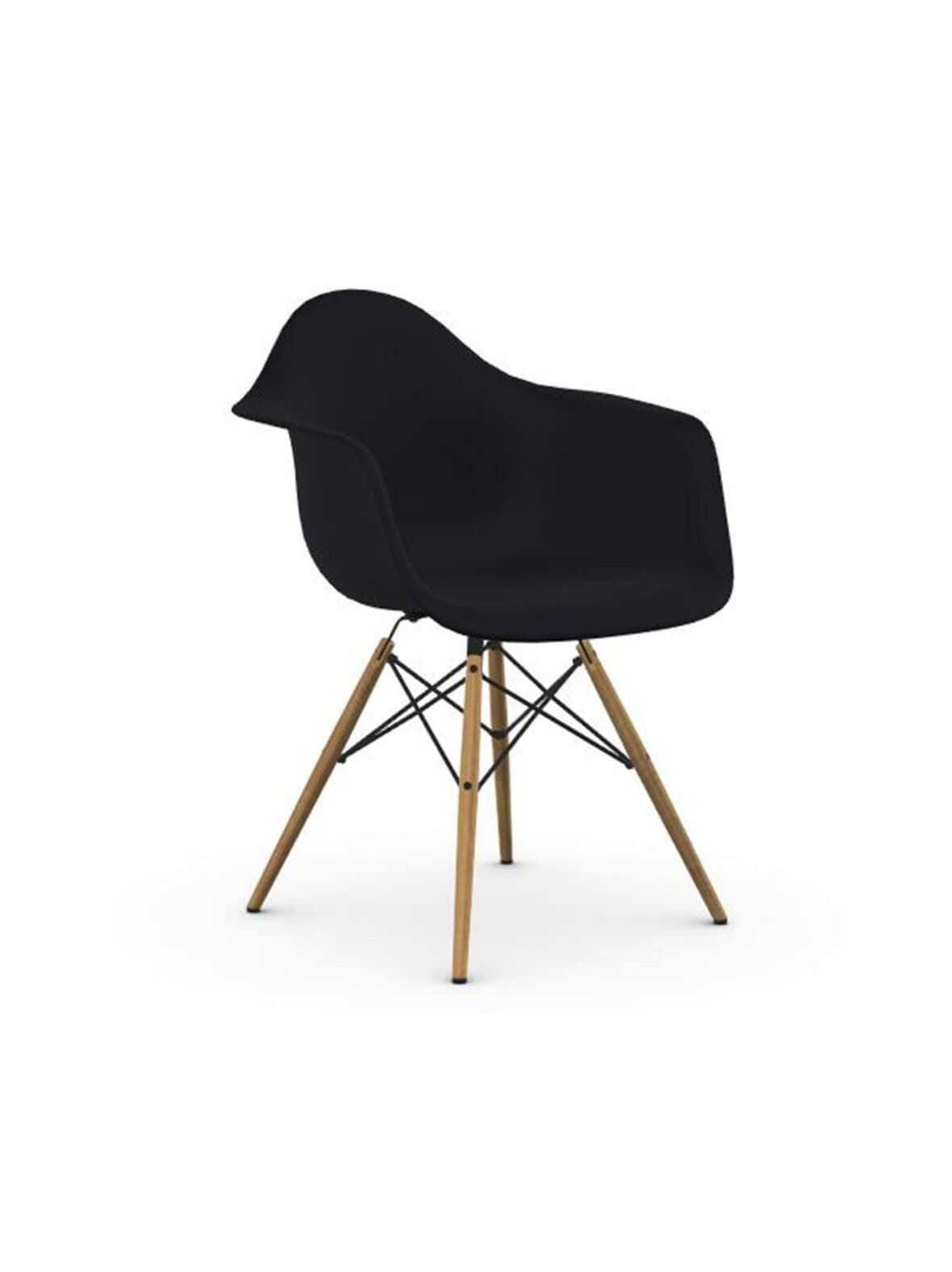 Eames daw re -tuoli käsinojilla deep black/hunajasaarni – Vitra