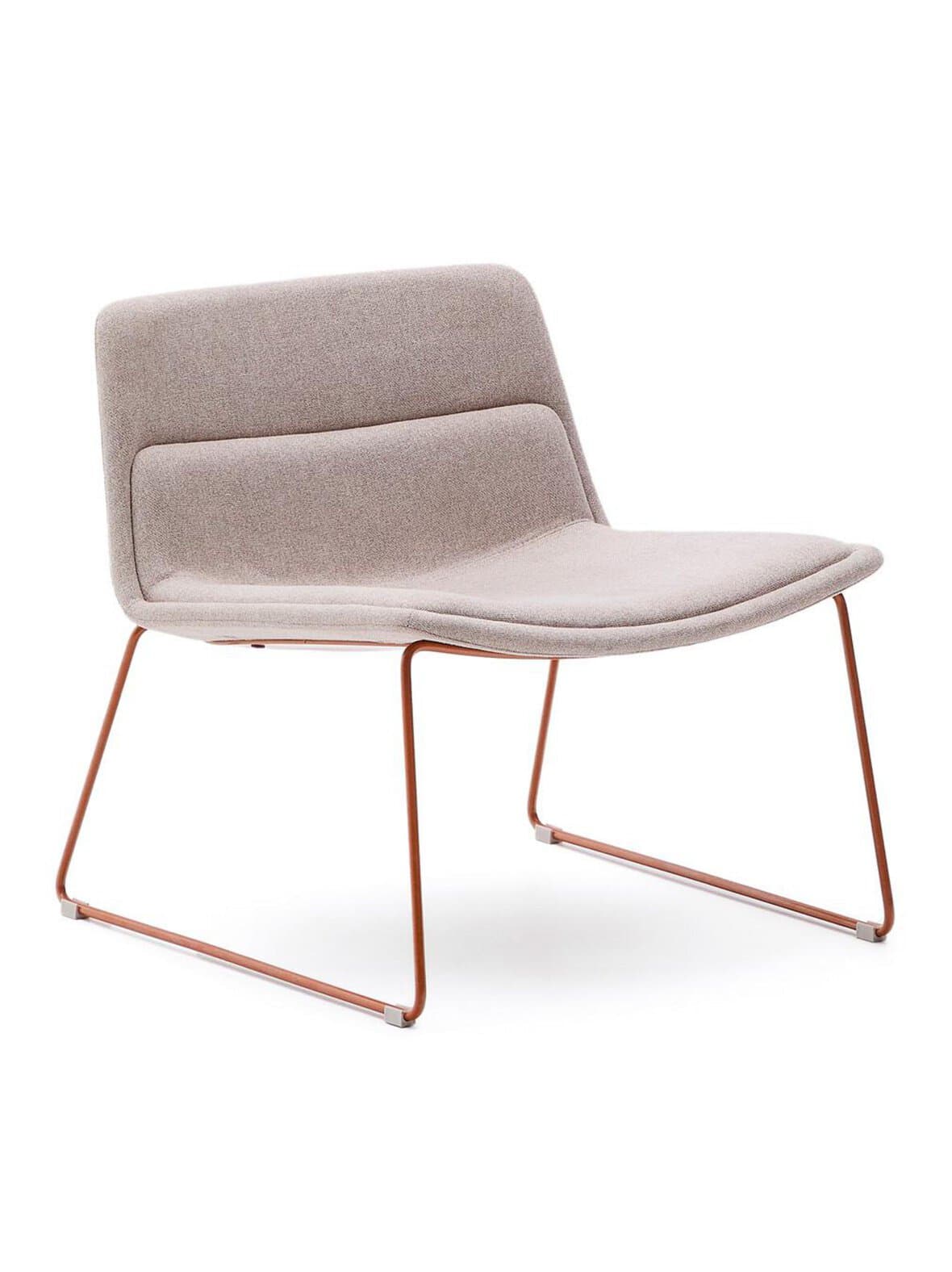 Zahara-nojatuoli austin-kangas beige / terrakotta – Kave Home