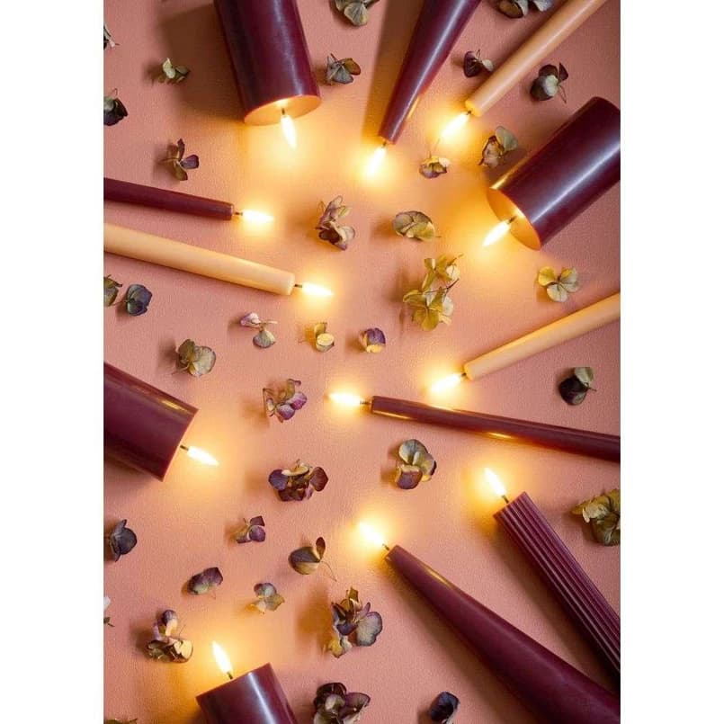 Uyuni Lighting - LED-kynttilä, uurrettu, 2 kpl, 3,2 x 25,5 cm, viininpunainen – Uyuni Lighting