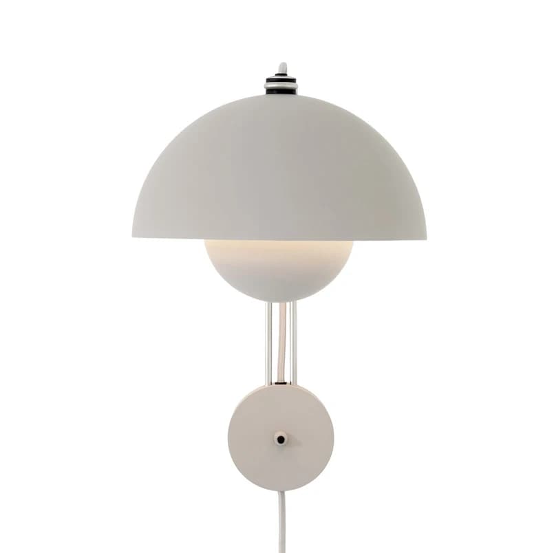 &Tradition - Flowerpot VP8 seinälamppu, pistoke, vaaleanharmaa mattapintainen – &Tradition