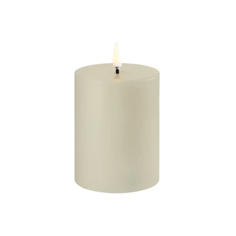 Uyuni Lighting - PILLAR LED-kynttilä, vaaleanharmaa, korkeus 10 cm, vaha – Uyuni Lighting