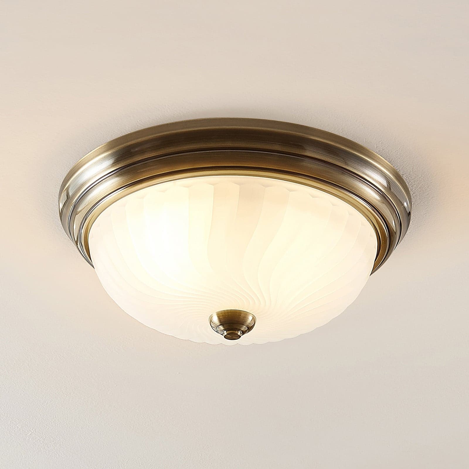 Pakka Kattovalaisin Opal/Antique Brass Lindby - Olohuone - Antiikki - Lasi - Pyöreä – Lindby