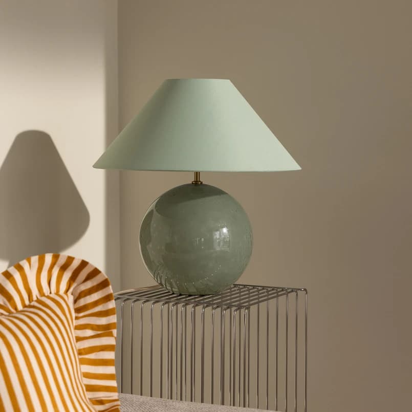 Globen Lighting - Iris 45 pöytävalaisin vihreä tekstiili 45 cm – Globen Lighting