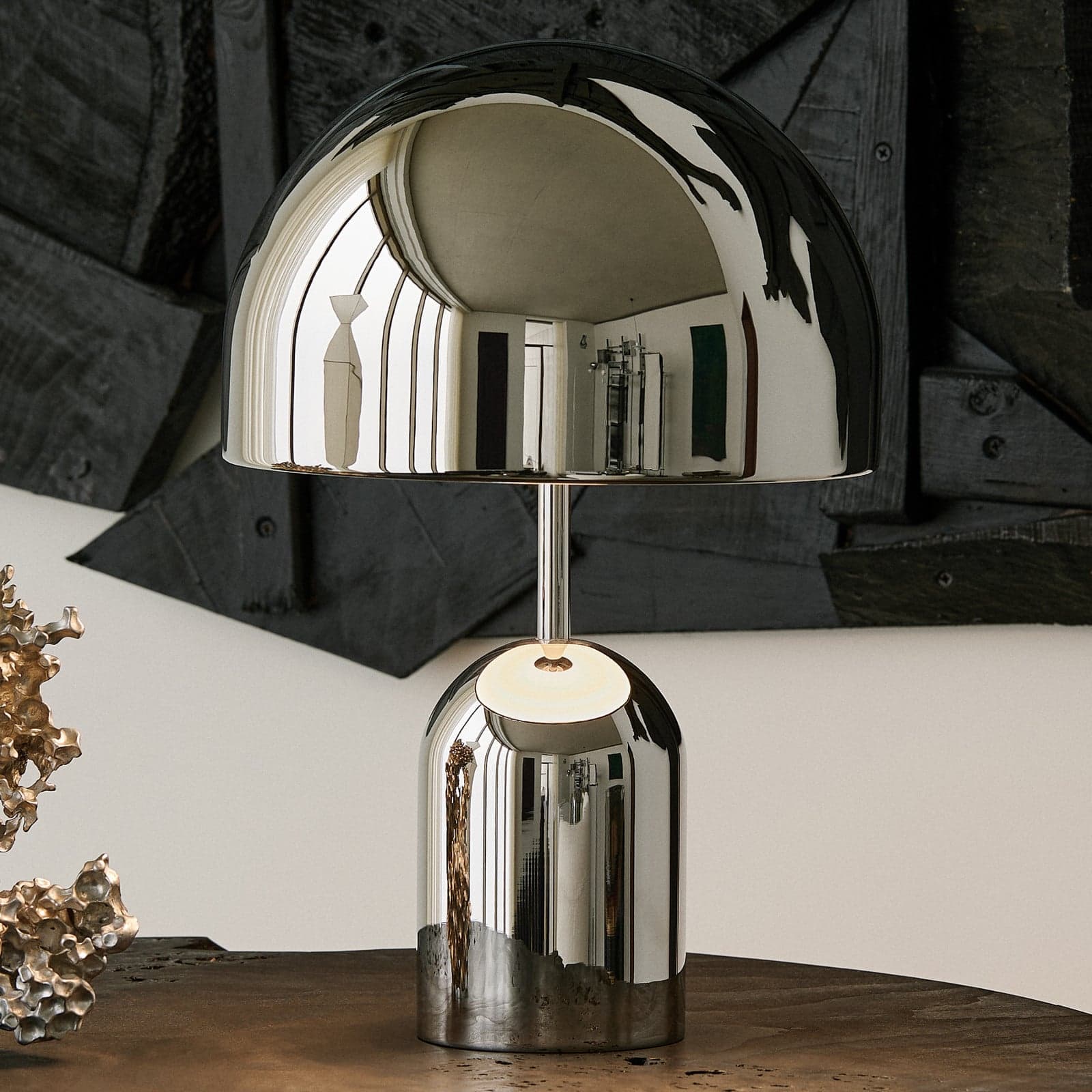 Bell pöytävalaisin H42,5 hopea Tom Dixon - Olohuone - Design - Metalli - Varjostimella – Tom Dixon