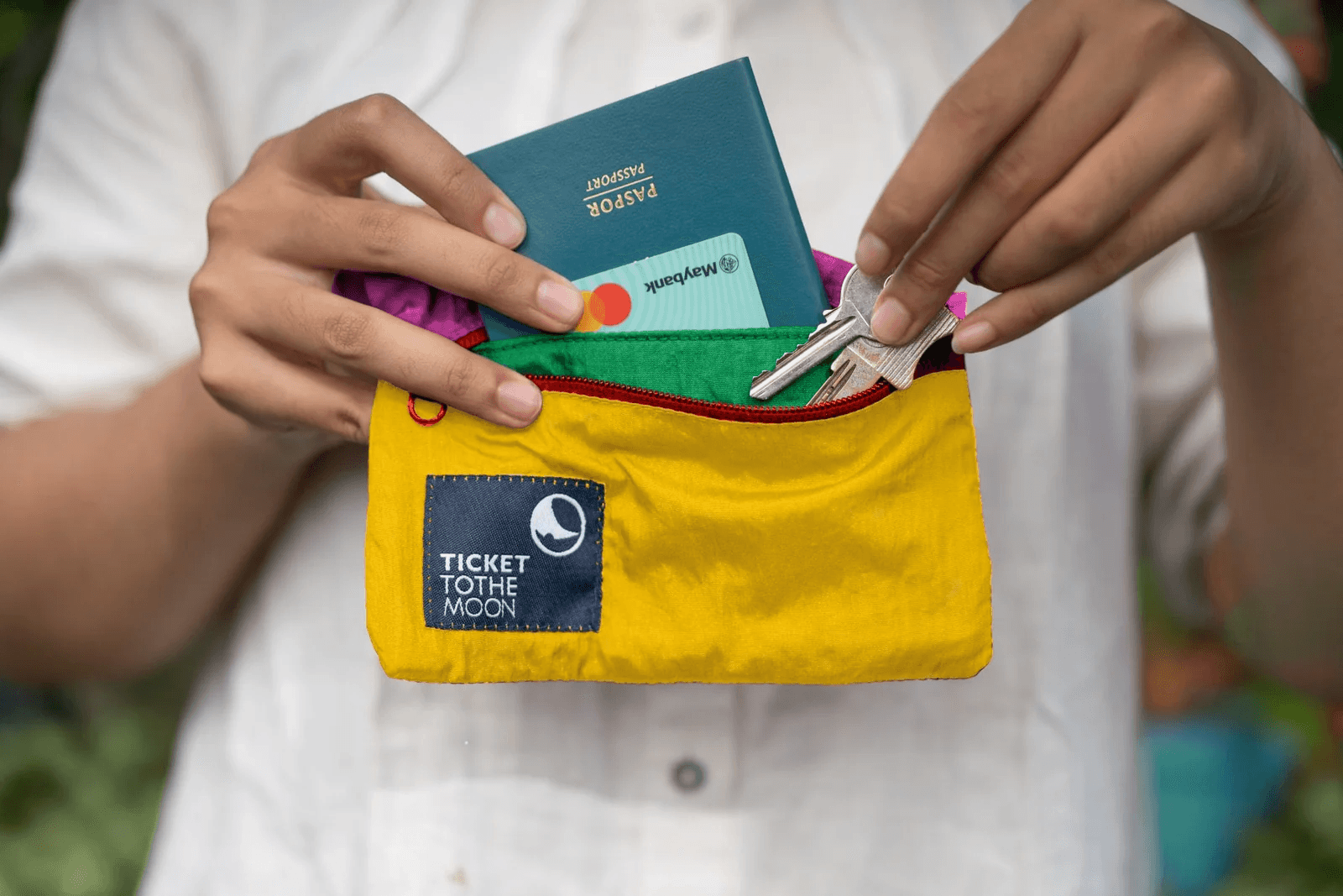 Ticket To The Moon Travel Pouch Unique matkapussi – Ticket To The Moon