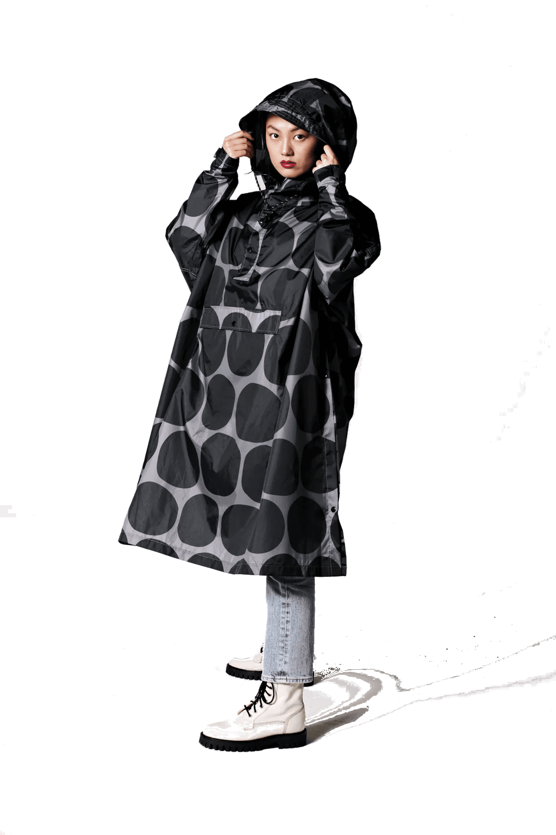 Rainkiss Poncho Black Polka sadeviitta – Rainkiss